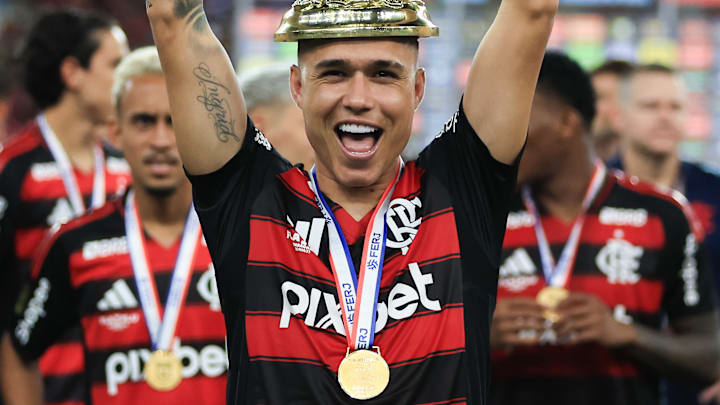 Luiz Araújo foi um dos principais destaques do Flamengo no Cariocão