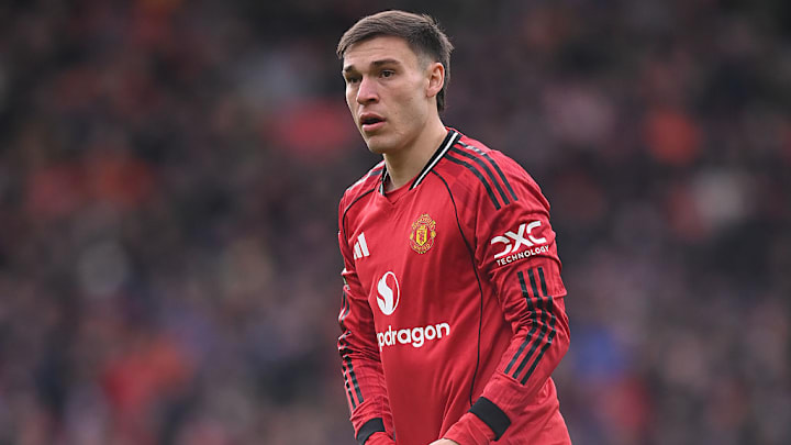 Man Utd Zero In On Affordable Alternative To Replace Manuel Ugarte