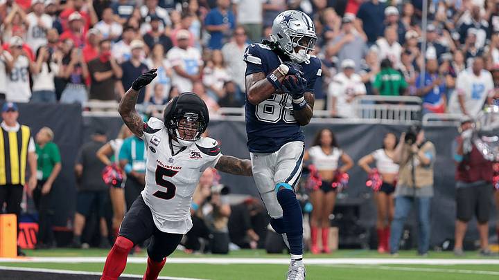CeeDee Lamb caught 17 passes against the Texans on Sunday. CeeDee Lamb caught 17 passes against the Texans on Sunday.