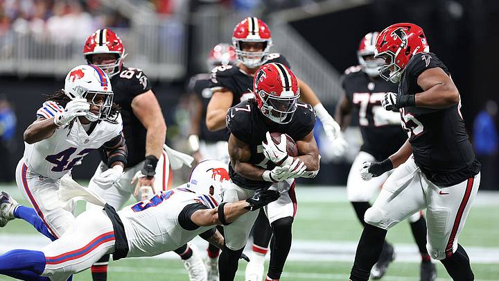 Los Falcons se impusieron. a los Bills en uno de los juegos de MNF. Los Falcons se impusieron. a los Bills en uno de los juegos de MNF.