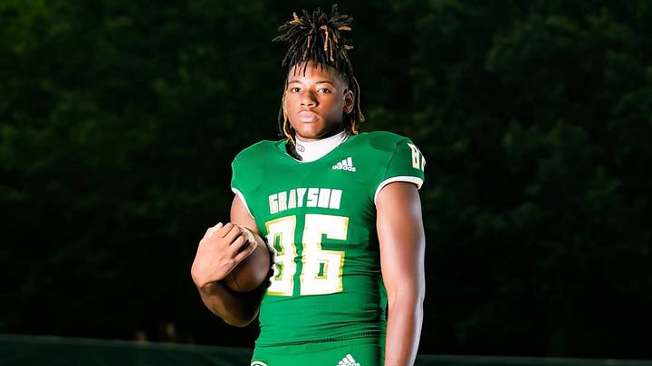 Olafemi "Joey" Hunter is the No. 42 tight end in the 2027 class. However, he has all the tools to become a fixture in an offense at the collegiate level. Olafemi "Joey" Hunter is the No. 42 tight end in the 2027 class. However, he has all the tools to become a fixture in an offense at the collegiate level.