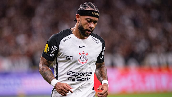 Em reta final de contrato, Memphis tem futuro indefinido no Corinthians 