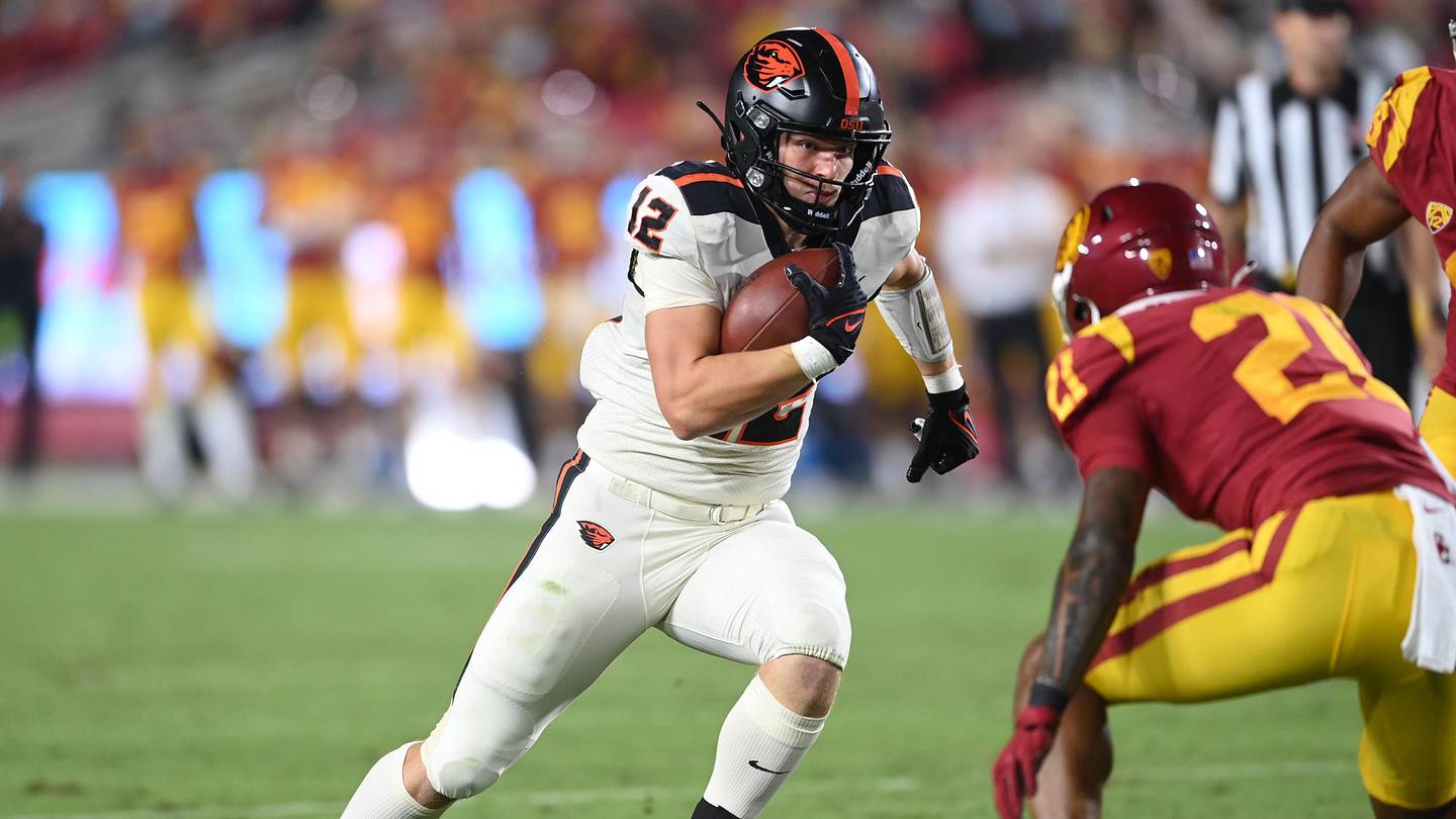 Top 10 Oregon State Football Games Since 2000: #9 - 2021 Beavs Outgun USC in Los Angeles