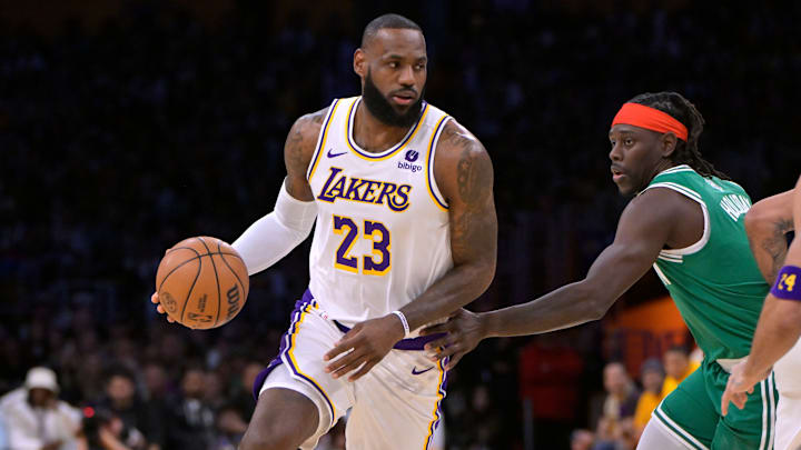 LeBron James y sus Lakers no pudieron contra los Celtics en el Día de Navidad