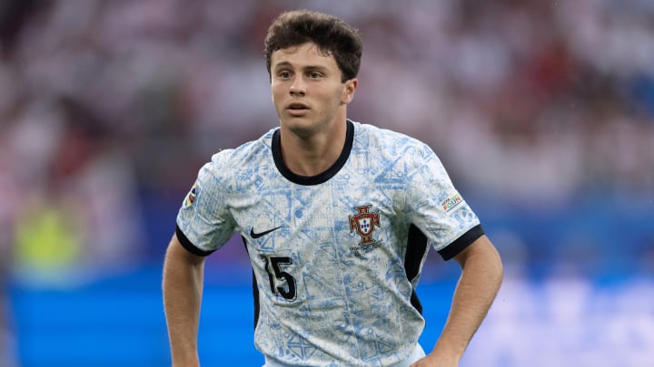 Joao Neves explique pourquoi il a choisi le Paris Saint-Germain. 