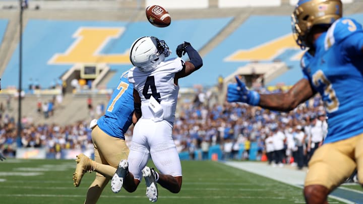 Ball skills and a 41-inch vertical leap make AJ Harris one of the most coveted players in the portal. Ball skills and a 41-inch vertical leap make AJ Harris one of the most coveted players in the portal.