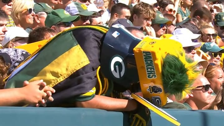 The Packers trailed the Vikings 28-7 at halftime.