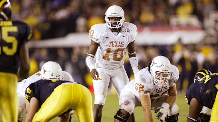 Jan 1, 2005; Pasadena, CA, USA: FILE PHOTO; Texas Longhorns quarterback Vince Young (10) in action.
