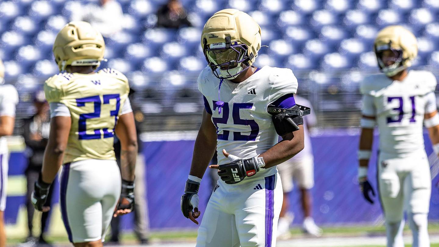 Fall Camp Surprise? Donovan Robinson Was A Big Hit