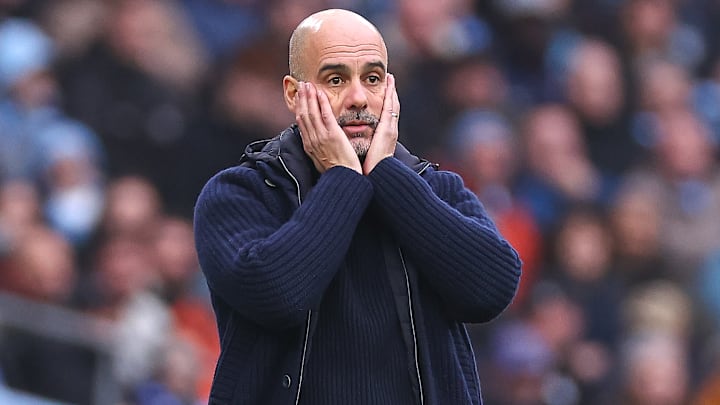 Pep Guardiola kommt mit Manchester City noch nicht aus der Krise heraus. Pep Guardiola kommt mit Manchester City noch nicht aus der Krise heraus.