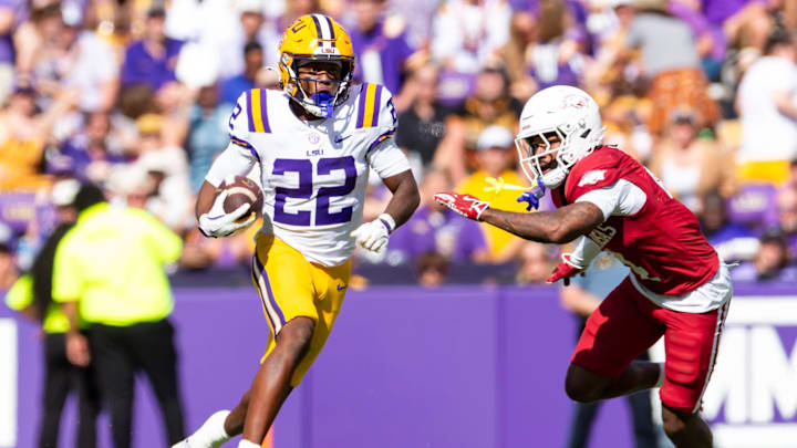 Runningback Harlem Berry 22, LSU Tigers take on the Arkansas Razorbacks. November 15, 2025; Baton Rouge, Louisiana, USA; at Tiger Stadium.