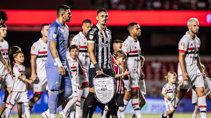 Santos venceu o rival São Paulo em pleno MorumBis Santos venceu o rival São Paulo em pleno MorumBis