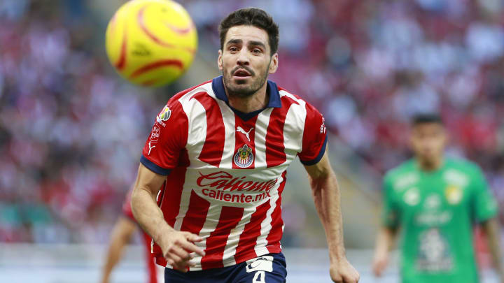 Antonio Briseño vive sus últimos días con Chivas