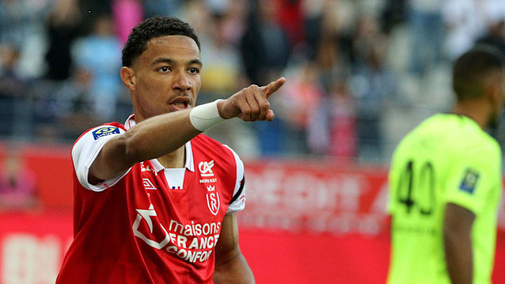 Hugo Ekitike sous les couleurs du Stade de Reims. Hugo Ekitike sous les couleurs du Stade de Reims.