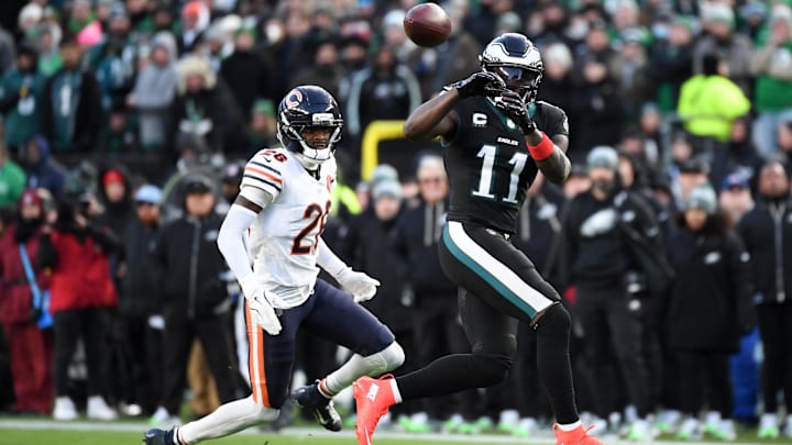 Cornerback Nahshon Wright shadows A.J. Brown in Friday's 24-15 Bears win.