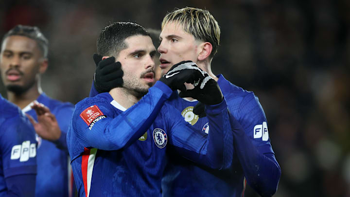 Chelsea Stars Shine as Blues Demolish Hull to Storm Into Fifth Round