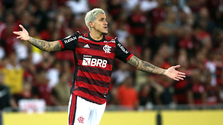 Pedro foi escolhido por Dorival para iniciar a partida entre os titulares do Flamengo