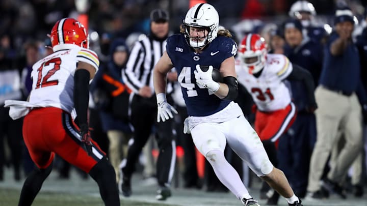 Penn State tight end Tyler Warren makes a catch and takes off against Maryland.