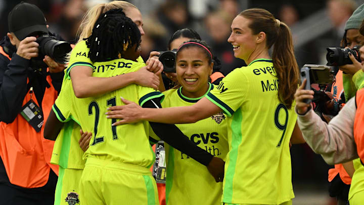 Nov 15, 2025; Washington, District of Columbia, USA; Washington Spirit forward Gift Monday (21), midfielder Leicy Santos (10) and defender Tara McKeown (9) celebrate after defeating the Portland Thorns at Audi Field. Mandatory Credit: Jamie Sabau-Imagn Images Nov 15, 2025; Washington, District of Columbia, USA; Washington Spirit forward Gift Monday (21), midfielder Leicy Santos (10) and defender Tara McKeown (9) celebrate after defeating the Portland Thorns at Audi Field. Mandatory Credit: Jamie Sabau-Imagn Images