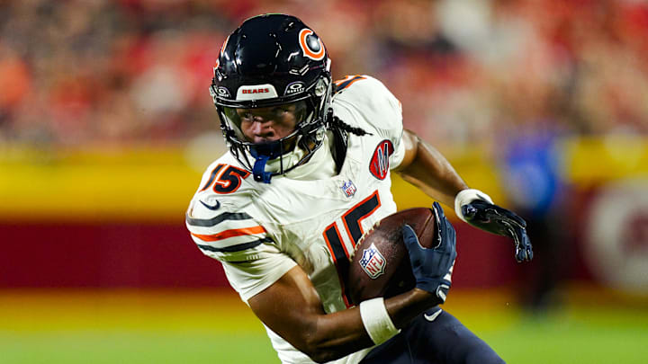 Aug 22, 2025; Kansas City, Missouri, USA; Chicago Bears wide receiver Rome Odunze (15) runs with the ball during the first half against the Kansas City Chiefs at GEHA Field at Arrowhead Stadium. Aug 22, 2025; Kansas City, Missouri, USA; Chicago Bears wide receiver Rome Odunze (15) runs with the ball during the first half against the Kansas City Chiefs at GEHA Field at Arrowhead Stadium.
