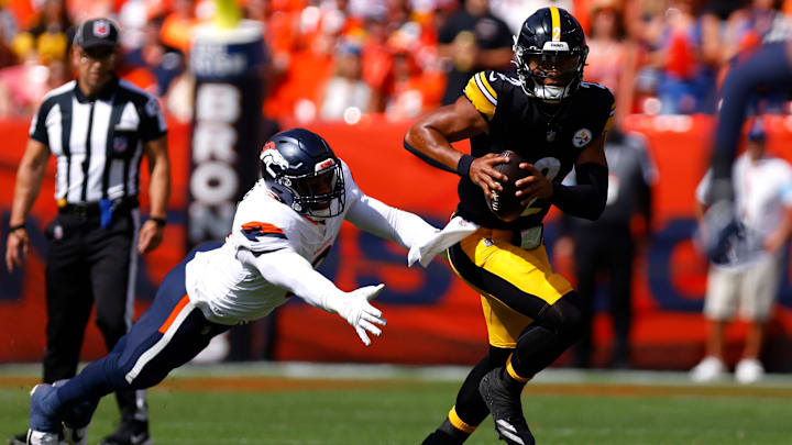 Pittsburgh Steelers v Denver Broncos