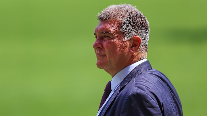 Barcelona deixa 'valores negativos' para trás e recupera teto salarial. 