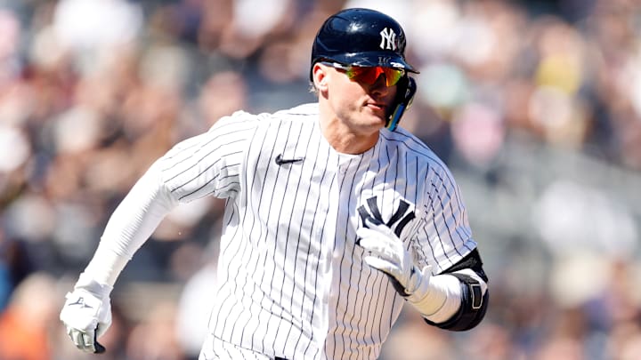 Josh Donaldson salió del juego de los Yankees del miércoles en el tercer inning