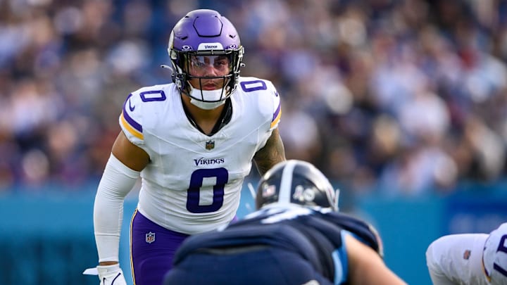 Nov 17, 2024; Nashville, Tennessee, USA; Minnesota Vikings linebacker Ivan Pace Jr. (0) sneaks a peak into the backfield against the Tennessee Titans during the second half at Nissan Stadium. Mandatory Credit: Steve Roberts-Imagn Images Nov 17, 2024; Nashville, Tennessee, USA; Minnesota Vikings linebacker Ivan Pace Jr. (0) sneaks a peak into the backfield against the Tennessee Titans during the second half at Nissan Stadium. Mandatory Credit: Steve Roberts-Imagn Images