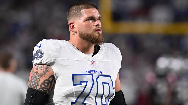 Buffalo Bills offensive tackle Alec Anderson practices before the game at Highmark Stadium.