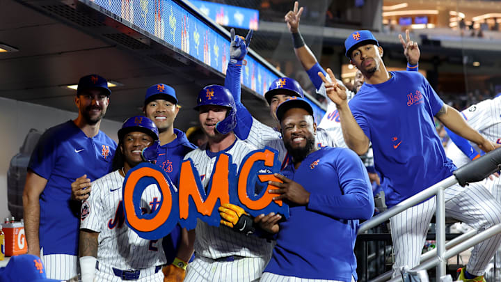 Sep 17, 2024; New York City, New York, USA; New York Mets first baseman Pete Alonso (20) celebrates his three run home run against the Washington Nationals with starting pitcher David Peterson (23) and shortstop Luisangel Acuna (2) and starting pitcher Jose Quintana (62) and second baseman Jose Iglesias (11) starting pitcher Luis Severino (40) and right fielder Starling Marte (6) and shortstop Francisco Lindor (12) during the sixth inning at Citi Field. Mandatory Credit: Brad Penner-Imagn Images