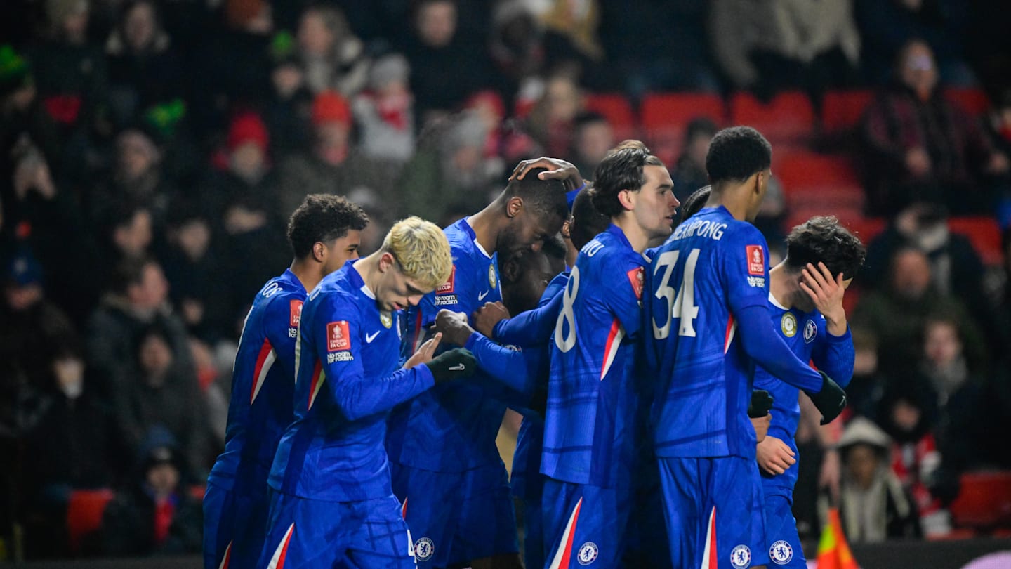 Chelsea player ratings vs Charlton: Substitutes Estevao and Fernandez show in Rosenior's debut win