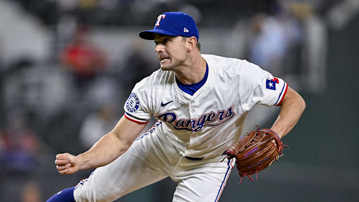 Texas Rangers relief pitcher David Robertson 
