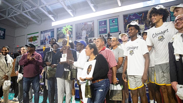 In a preseason national top 25, Syracuse basketball four-star recruits suit up for the country's No. 1 and No. 2 programs.