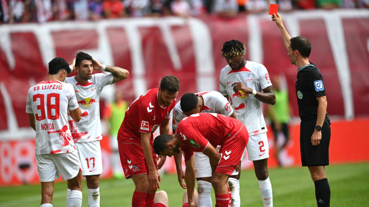 Rote Karte für Dominik Szoboszlai: Leipzig erwischt Stotterstart Rote Karte für Dominik Szoboszlai: Leipzig erwischt Stotterstart