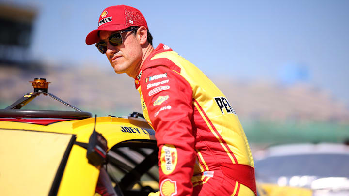Joey Logano, Team Penske, Kansas Speedway, NASCAR