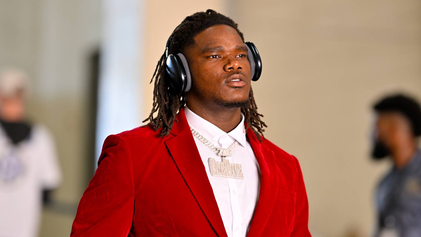 Texas Longhorns Injury Update: Sarkisian Provides Status on Key Players Before UTSA