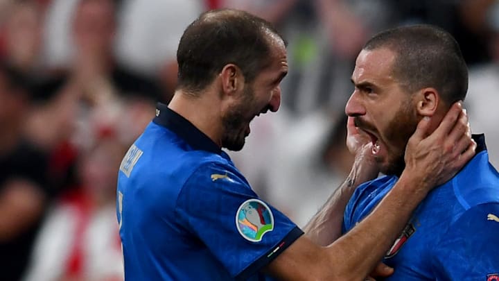 Aus für die Europameister? Bonucci und Chiellini sind nicht die einzigen Stars, die um die WM-Teilnahme zittern müssen Aus für die Europameister? Bonucci und Chiellini sind nicht die einzigen Stars, die um die WM-Teilnahme zittern müssen