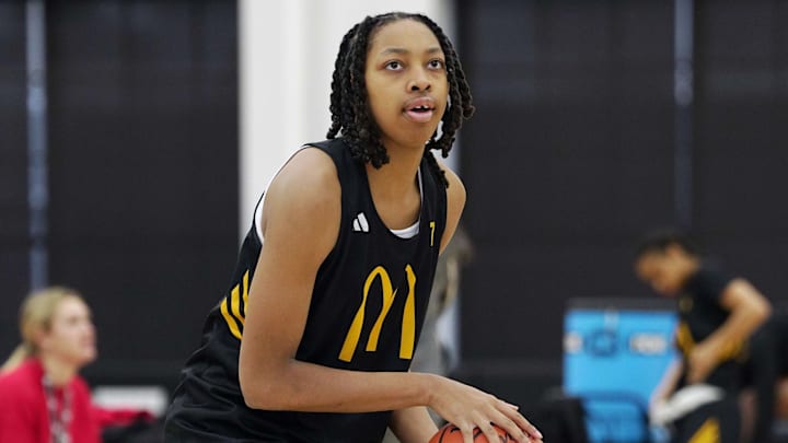 Nyla Brooks of the East team takes a shot during practice for the 2025 McDonald's All American Games in Brooklyn (N.Y.).