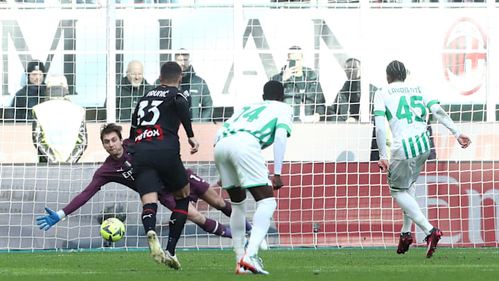 Lauriente realizza il gol dell'1-4