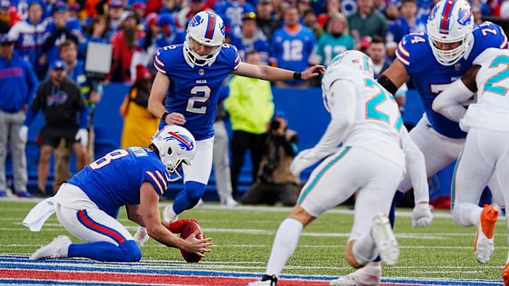 Tyler Bass boots a 61-yard field goal with five seconds left to give the Bills a 30-27 win over the Dolphins.