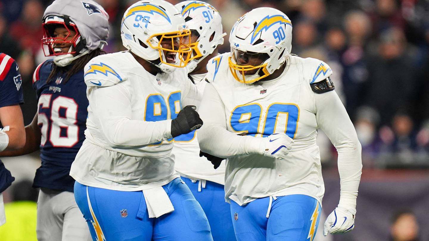 Chargers Injury Report Yields Concern On $30M Defensive Star, What Is His Chance Of Playing?