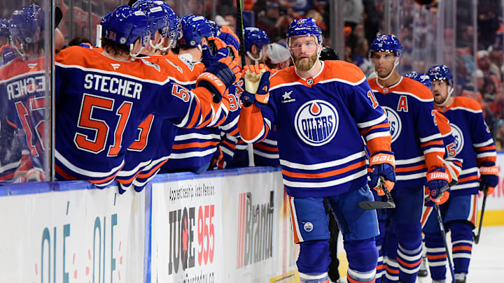 Pittsburgh Penguins v Edmonton Oilers
