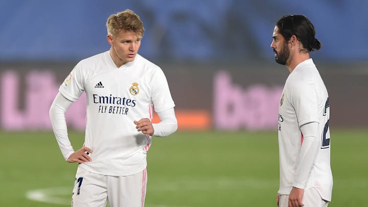 Real Madrid v Deportivo Alaves - La Liga Santander