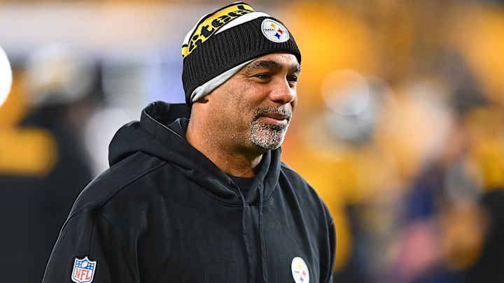 Pittsburgh Steelers defensive coordinator Teryl Austin