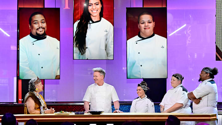 HELL'S KITCHEN: L-R: Special Guest, Gordon Ramsay, contestant Hannah, contestant Kyle, and contestant Egypt in the HELL'S KITCHEN “One Hell of a Ride” episode airing Thursday, Jan. 30 (8:00- 9:01PM ET/PT) on FOX. CR: FOX. ©2025 FOX Media LLC.