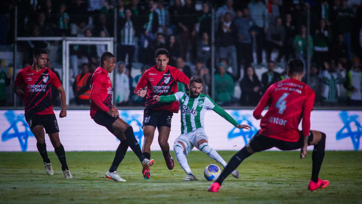 Athletico-PR defende um tabu de 18 anos contra o Juventude 