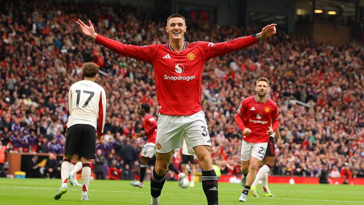 Manchester United v Liverpool - Premier League Manchester United v Liverpool - Premier League