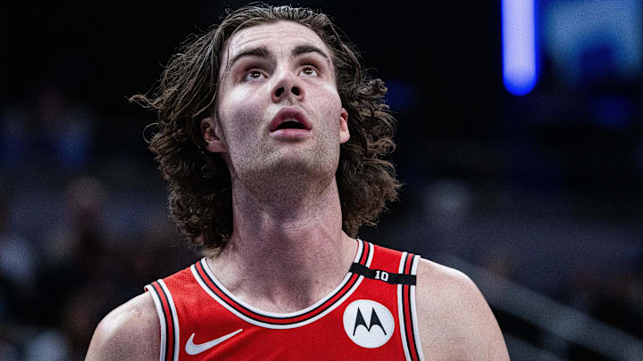 Mar 2, 2025; Indianapolis, Indiana, USA; Chicago Bulls guard Josh Giddey (3)  in the second half  against the Indiana Pacers at Gainbridge Fieldhouse. Mandatory Credit: Trevor Ruszkowski-Imagn Images