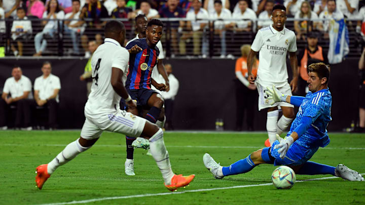 Real Madrid e Barcelona se reencontram neste final de semana Real Madrid e Barcelona se reencontram neste final de semana