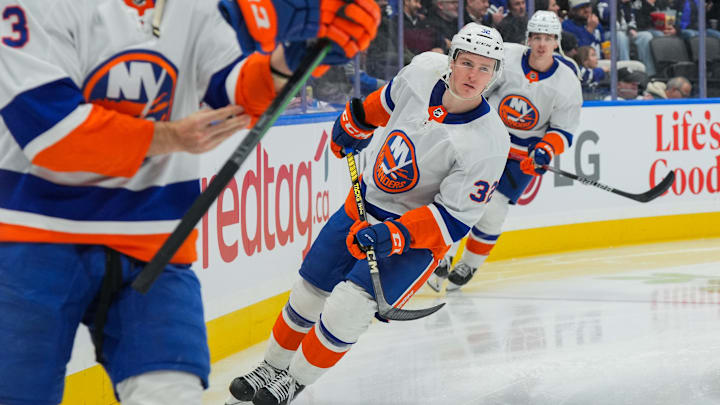 New York Islanders v Toronto Maple Leafs